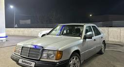 Mercedes-Benz E 260 1990 годаүшін800 000 тг. в Алматы – фото 3
