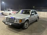 Mercedes-Benz E 260 1990 годаүшін800 000 тг. в Алматы – фото 4