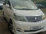 Toyota Alphard 2004 годаүшін4 100 000 тг. в Атырау