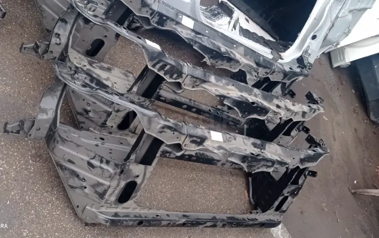 Телевизор Land cruiser 200 за 10 000 тг. в Алматы