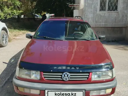 Volkswagen Passat 1994 года за 1 500 000 тг. в Караганда