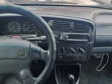 Volkswagen Vento 1993 года за 500 000 тг. в Усть-Каменогорск – фото 4
