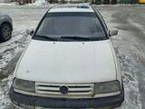 Volkswagen Vento 1993 года за 500 000 тг. в Усть-Каменогорск