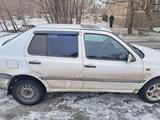 Volkswagen Vento 1993 года за 500 000 тг. в Усть-Каменогорск – фото 3