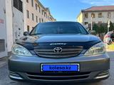 Toyota Camry 2004 года за 5 500 000 тг. в Тараз – фото 2