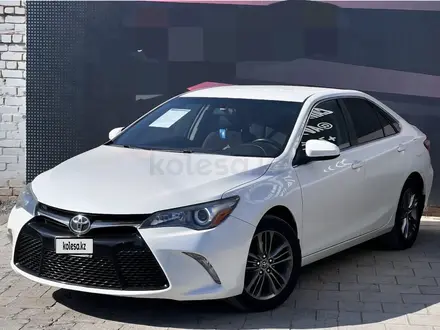 Toyota Camry 2016 года за 6 000 000 тг. в Актобе – фото 2