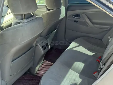 Toyota Camry 2007 года за 3 500 000 тг. в Актобе – фото 4