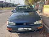 Toyota Camry 1996 года за 1 800 000 тг. в Шымкент – фото 3