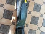 Подкрыльник на Toyota Land Cruiser 1998-2007 за 8 000 тг. в Алматы