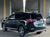 Toyota RAV4 2018 года за 10 500 000 тг. в Алматы – фото 3