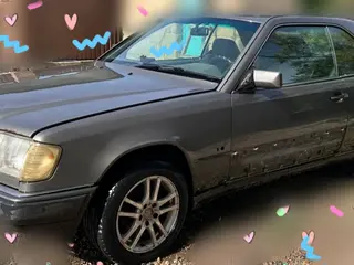 Mercedes-Benz E 230