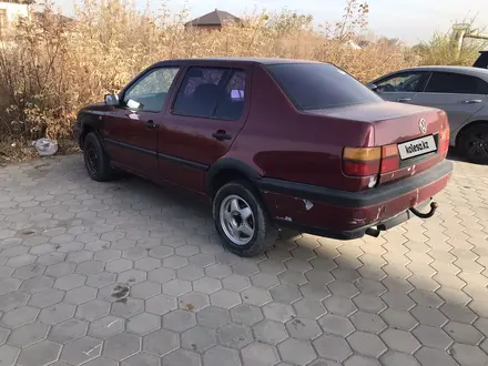 Volkswagen Vento 1995 года за 750 000 тг. в Караганда – фото 9