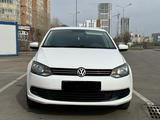 Volkswagen Polo 2012 года за 4 650 000 тг. в Астана – фото 2