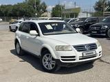 Volkswagen Touareg 2004 года за 3 500 000 тг. в Актобе – фото 3