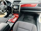 Toyota Camry 2014 года за 7 000 000 тг. в Актобе – фото 3