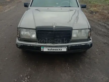 Mercedes-Benz E 200 1988 года за 550 000 тг. в Петропавловск