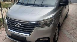 Hyundai Starex 2018 года за 12 000 000 тг. в Алматы