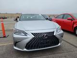 Lexus ES 250 2023 года за 21 544 000 тг. в Алматы – фото 2