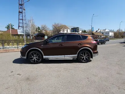 Toyota RAV4 2018 года за 17 770 000 тг. в Петропавловск – фото 34