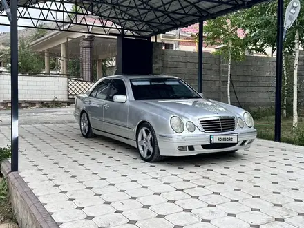 Mercedes-Benz E 55 AMG 2000 года за 7 500 000 тг. в Шымкент – фото 23