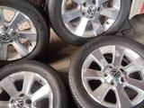R16 5x112 J6.5 ET33-комплект колес на фольцваген за 200 000 тг. в Алматы