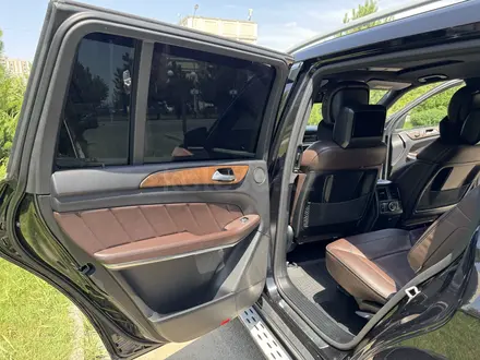 Mercedes-Benz GL 500 2014 года за 18 000 000 тг. в Алматы – фото 25