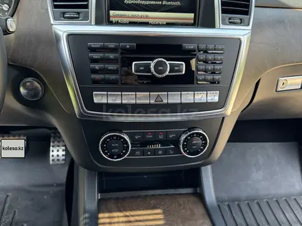 Mercedes-Benz GL 500 2014 года за 18 000 000 тг. в Алматы – фото 27