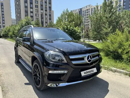 Mercedes-Benz GL 500 2014 года за 18 000 000 тг. в Алматы – фото 2