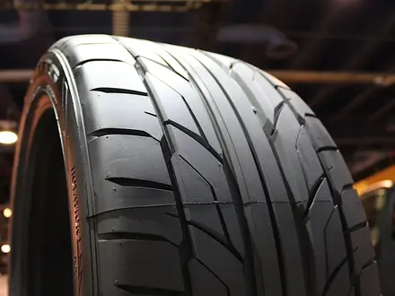 Nitto 295/35R21 NT555 за 115 000 тг. в Алматы