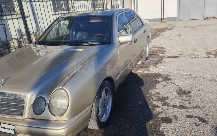 Mercedes-Benz E 220 1999 года за 1 500 000 тг. в Шымкент