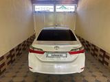 Toyota Corolla 2018 года за 9 800 000 тг. в Шымкент – фото 3