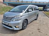 Toyota Vellfire 2010 года за 8 750 000 тг. в Астана – фото 2