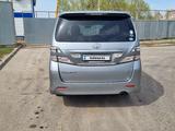 Toyota Vellfire 2010 года за 8 750 000 тг. в Астана – фото 3