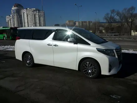 Toyota Alphard 2017 года за 32 900 000 тг. в Алматы