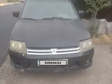 Mitsubishi Space Runner, 2000