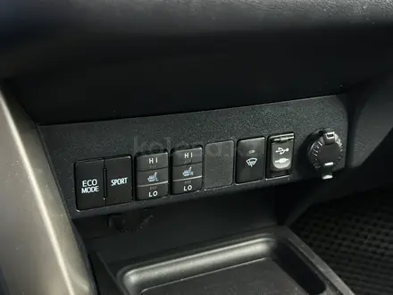 Toyota RAV4 2014 года за 9 600 000 тг. в Актобе – фото 25