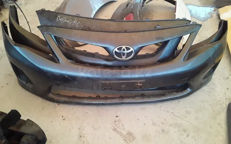 Передний бампер Toyota Corolla за 100 000 тг. в Атырау