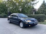 Volkswagen Passat 2004 года за 2 700 000 тг. в Алматы – фото 4