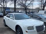 Chrysler 300C 2008 года за 5 400 000 тг. в Алматы – фото 2