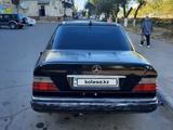 Mercedes-Benz E 220 1995 года за 1 100 000 тг. в Сатпаев – фото 3