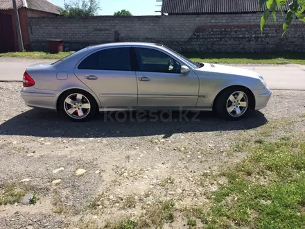 Mercedes-Benz E 320 2003 года за 9 200 000 тг. в Экибастуз