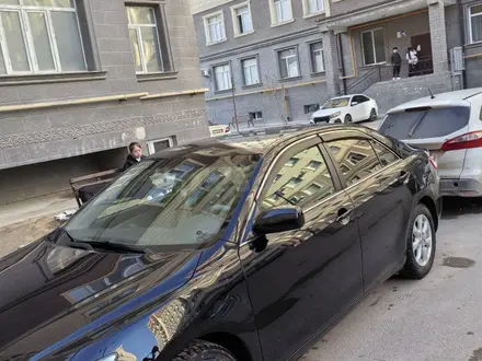 Toyota Camry 2011 года за 7 500 000 тг. в Актау – фото 2