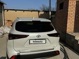 Toyota Highlander 2024 года за 40 000 000 тг. в Шымкент