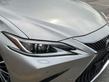 Lexus ES 250 2018 года за 18 000 000 тг. в Алматы