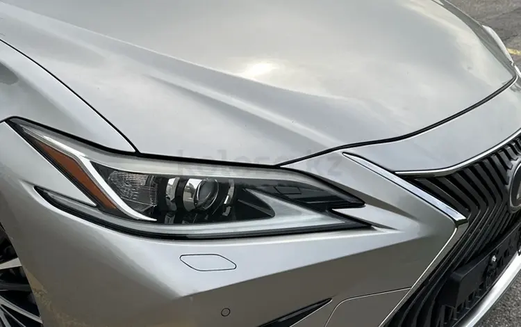 Lexus ES 250 2018 годаүшін18 000 000 тг. в Алматы