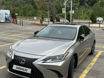 Lexus ES 250 2018 года за 18 000 000 тг. в Алматы – фото 8