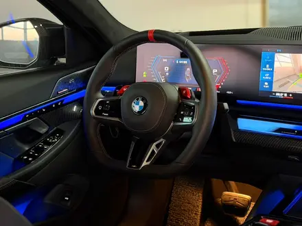 BMW M5 2025 года за 79 400 000 тг. в Алматы – фото 24