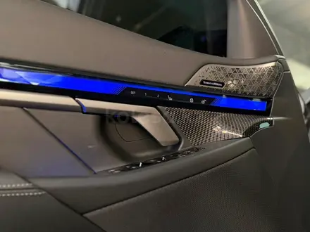 BMW M5 2025 года за 79 400 000 тг. в Алматы – фото 31