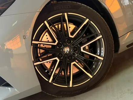 BMW M5 2025 года за 79 400 000 тг. в Алматы – фото 15