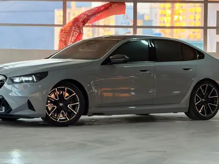 BMW M5 2025 года за 79 400 000 тг. в Алматы – фото 8